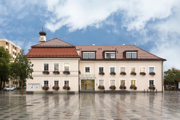 Wiederaufbau des denkmalgeschützten Rathauses nach Brand Penzberg