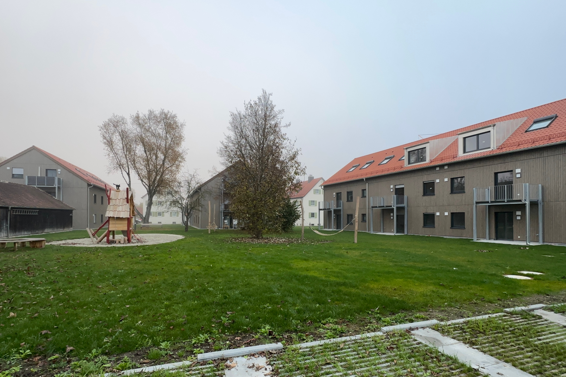 B3 Architekten - Projekt: Nachverdichtung des denkmalgeschützten Ensembles „Barbarahof“ durch Neubau von 30 Wohnungen und Sanierung der denkmalgeschützten Holzlegen